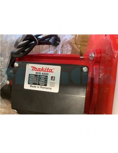 Корморезка- зернодробилка Makita EFS 4200 (4,2 кВт, зерно, корнеплоды) - фото